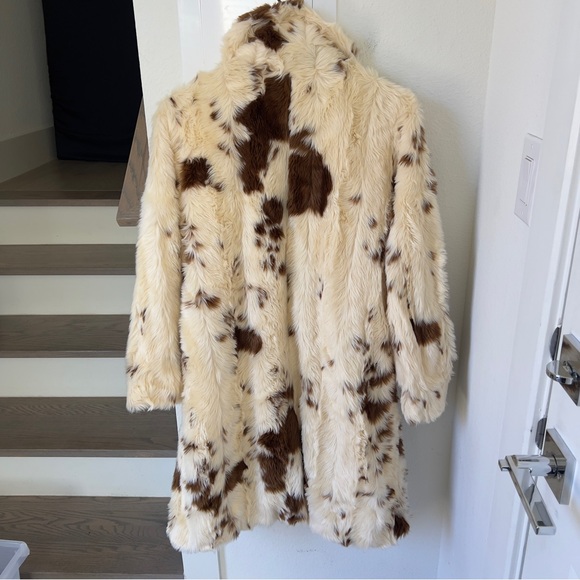 Anthropologie Maeve Grand Glam Faux Fur Coat Long Jacket in Cream and Brown - Picture 4 of 7